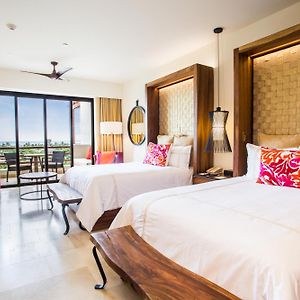 Suite Junior Club con Vistas al Océano